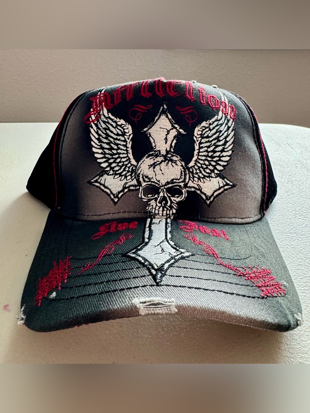 Affliction "Live Fast" Distressed Snapback Trucker Hat Cap OSFM NWT.